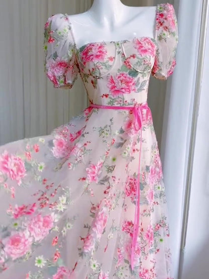 Three-dimensional flower fashion embroidery hip-hugging sexy dress