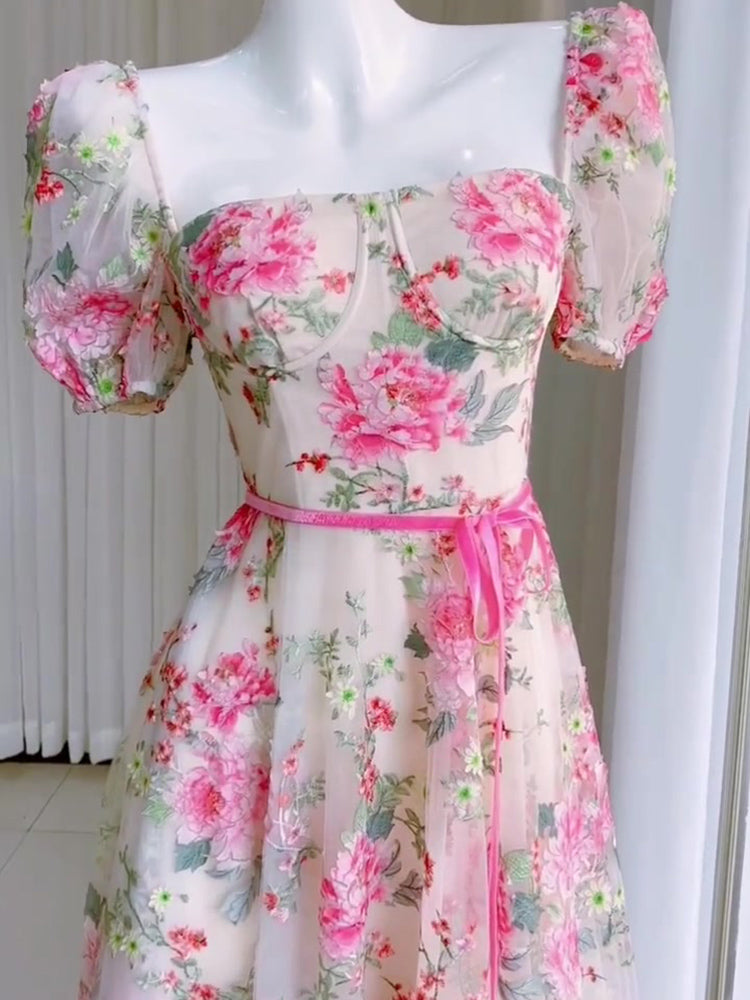 Three-dimensional flower fashion embroidery hip-hugging sexy dress